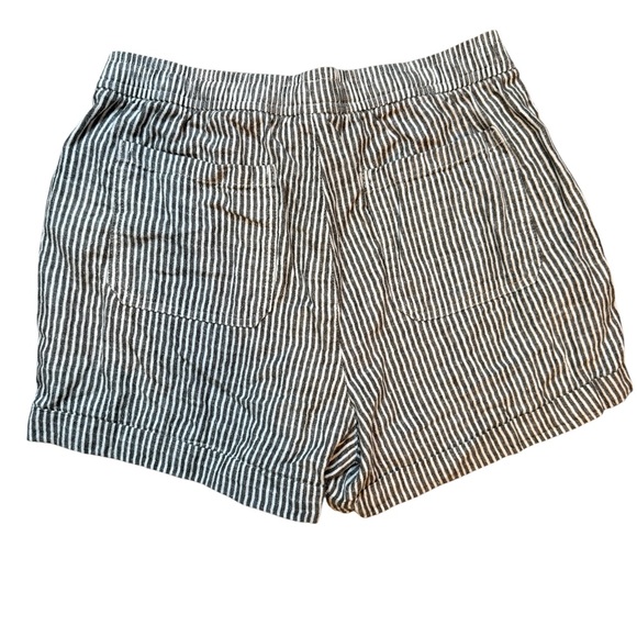 Old Navy Striped Linen-Blend Shorts - High-Rise - Grey & White - Size M - Picture 3 of 6